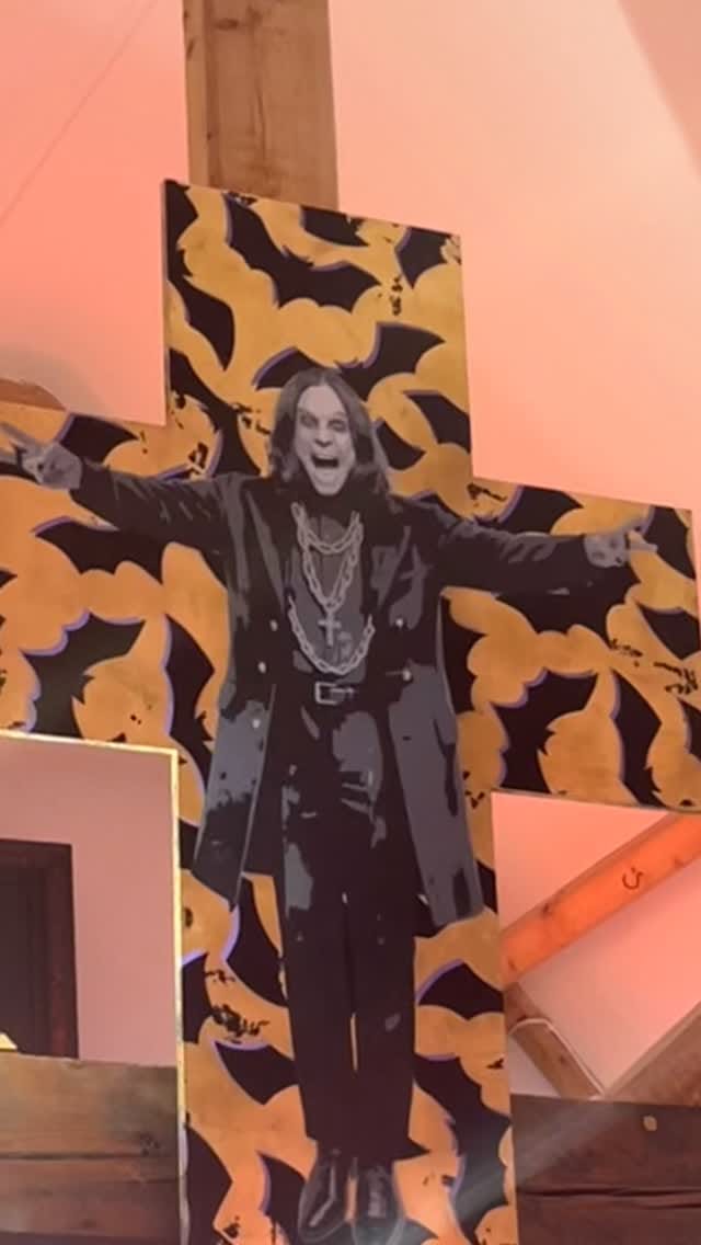 Post 4 by The Art Hound Gallery on Instagram (video)