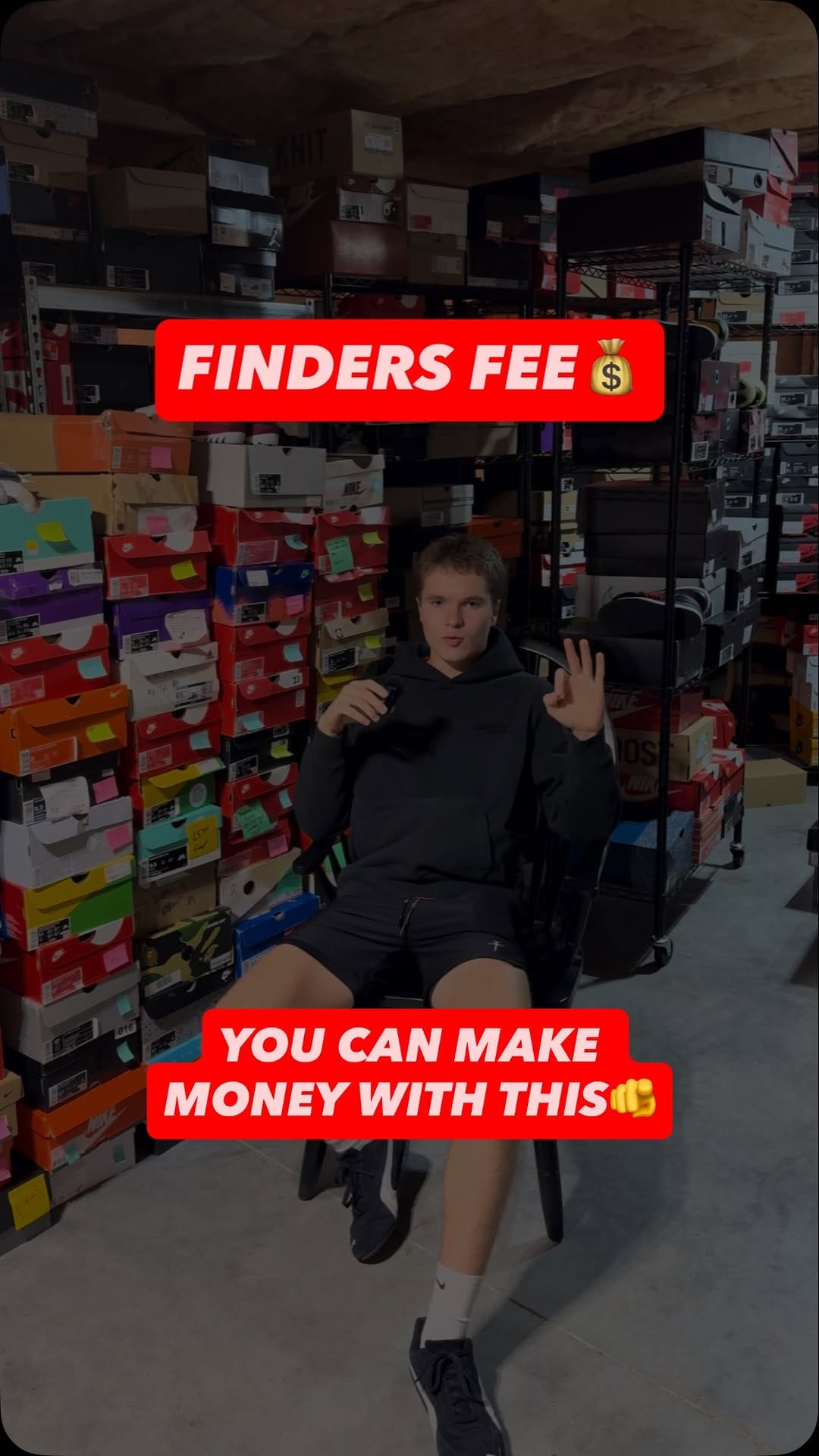 Post 6 by Sell me sneakers👟 on Instagram (video)
