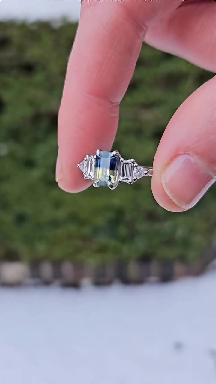 Post 6 by Aardvark Jewellery on Instagram (video)