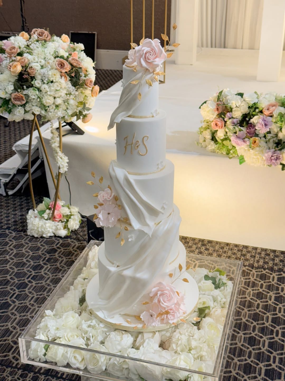 Post 2 by Cakes By Hassan on Instagram (carousel)