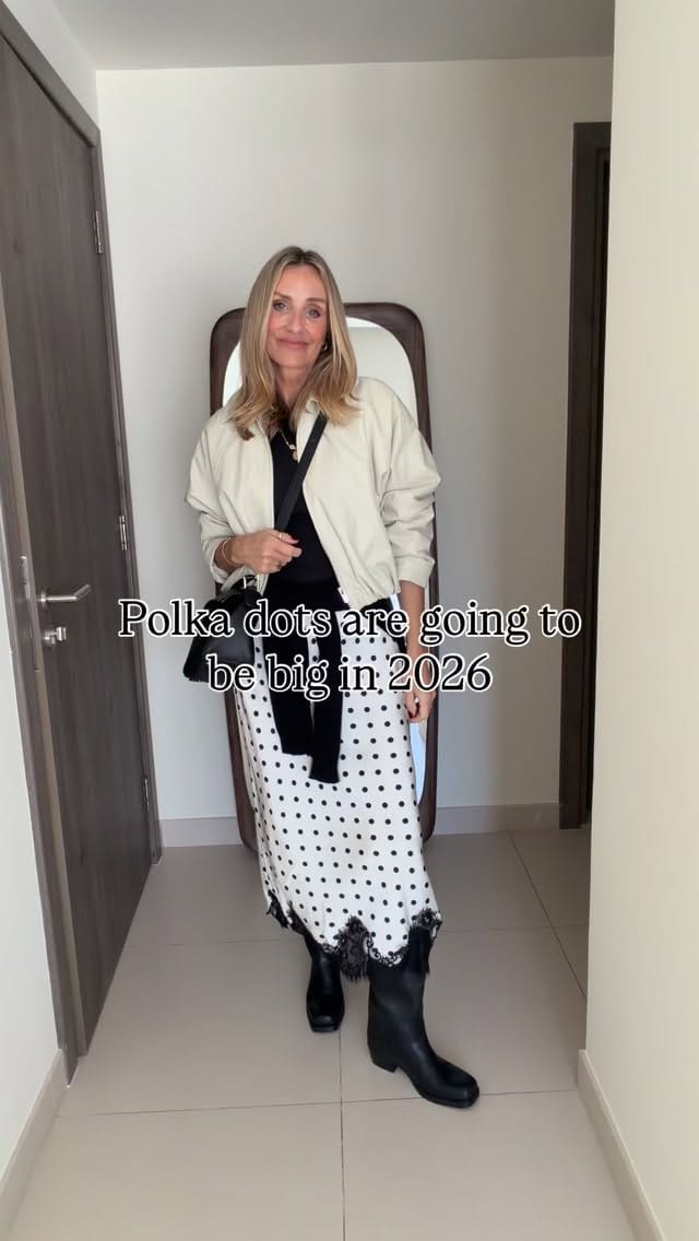 Post 8 by Jo Lewis on Instagram (video)