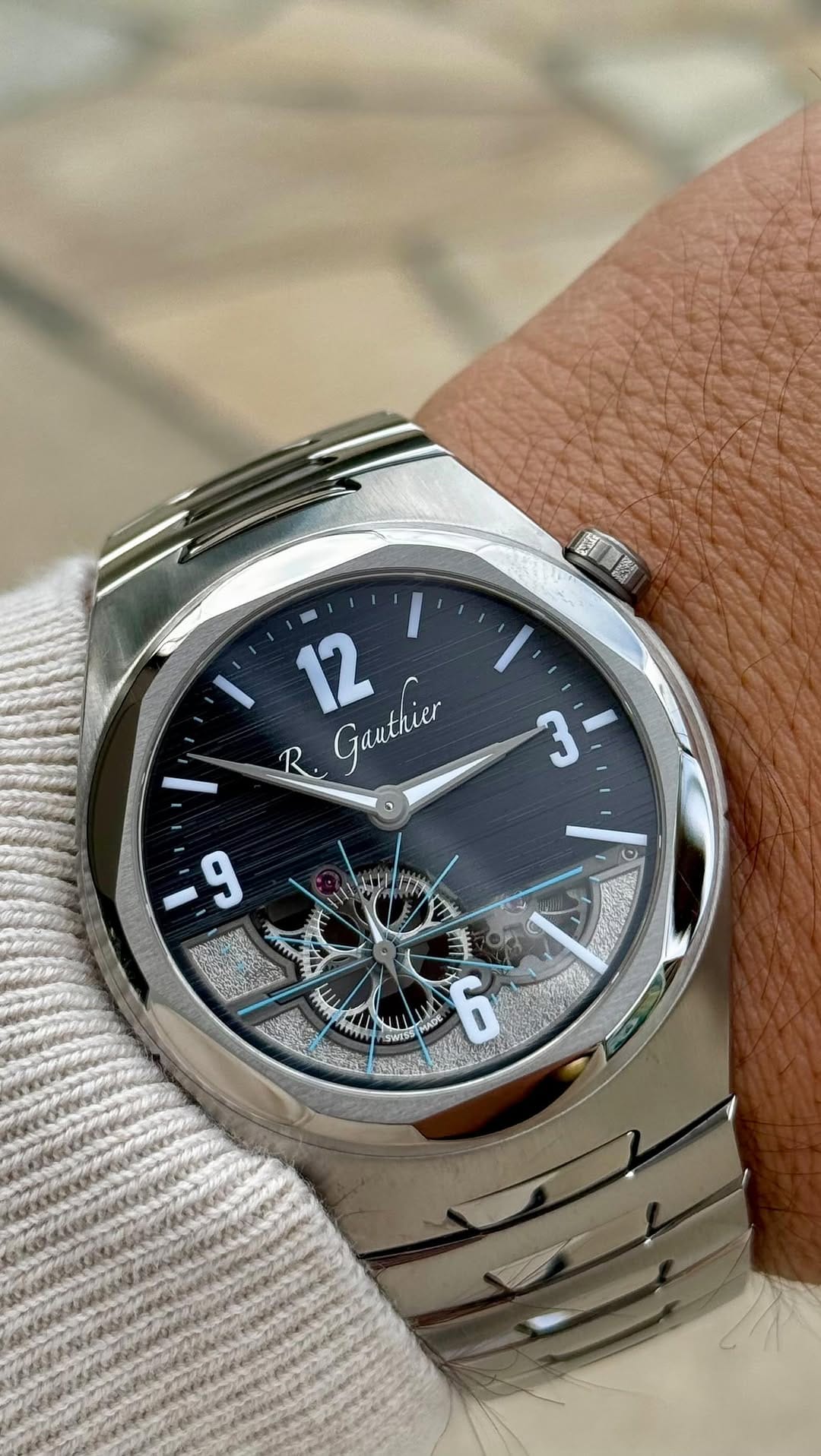 Post 7 by Newport Watch Club on Instagram (video)