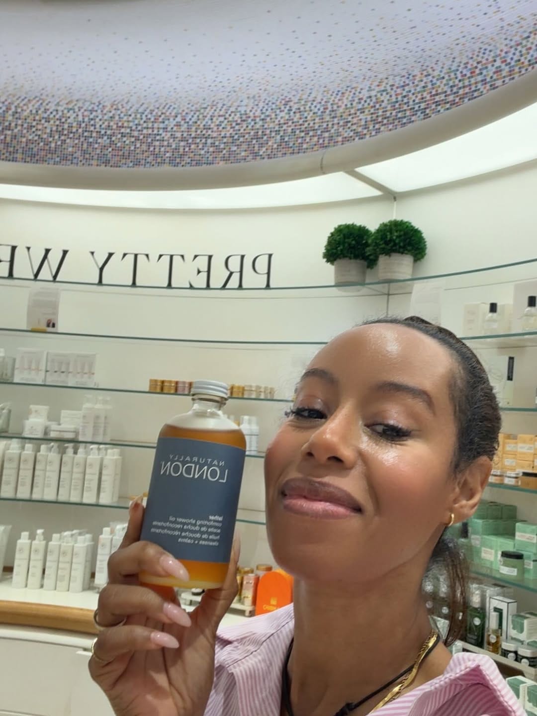 Post 3 by Pretty Well Beauty - AKA PWB on Instagram (image)