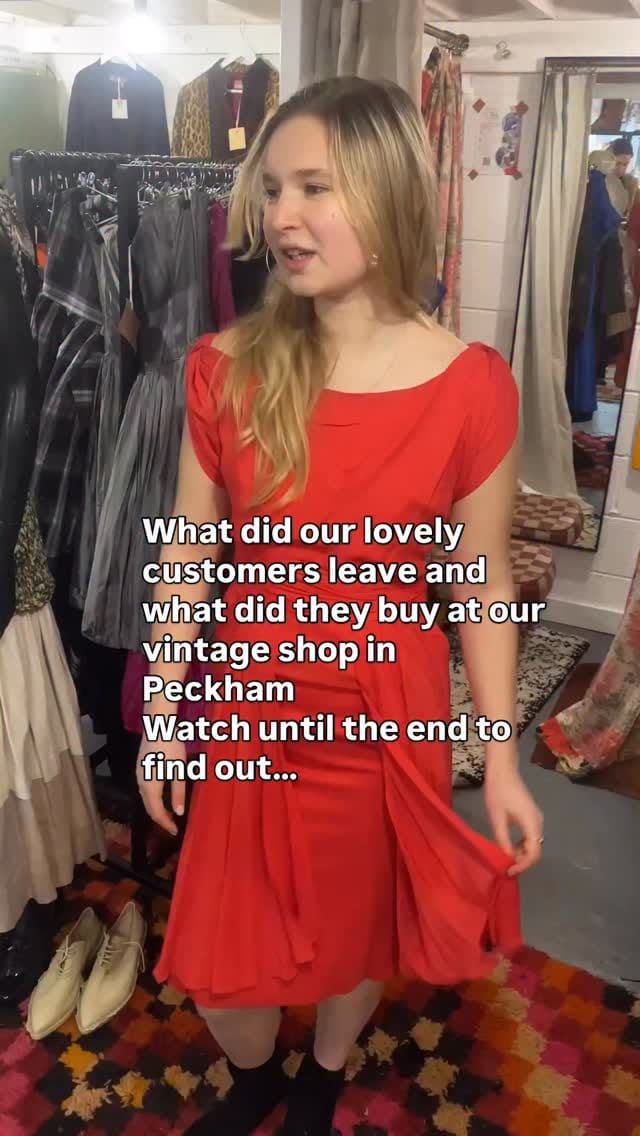 Post 3 by Little Sister - London Vintage Shop on Instagram (video)