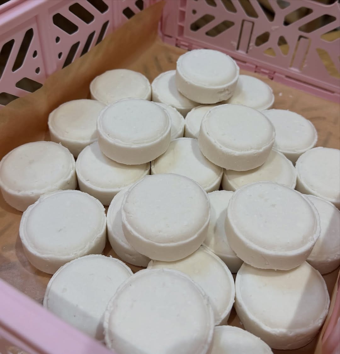 Post 3 by So Pure…𝙷𝚊𝚗𝚍 𝚖𝚊𝚍𝚎 𝚒𝚗 𝙾𝚡𝚏𝚘𝚛𝚍𝚜𝚑𝚒𝚛𝚎 on Instagram (carousel)