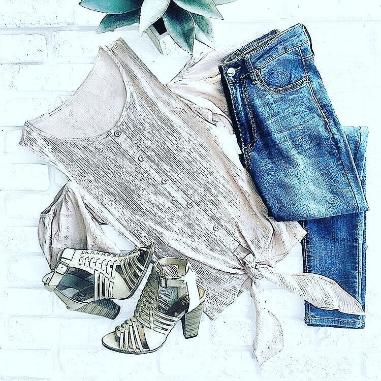 Post 7 by Luxury Insta Magazine on Instagram (image)