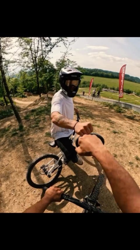 Post 9 by ▪️Loose Riders England▪️ on Instagram (video)