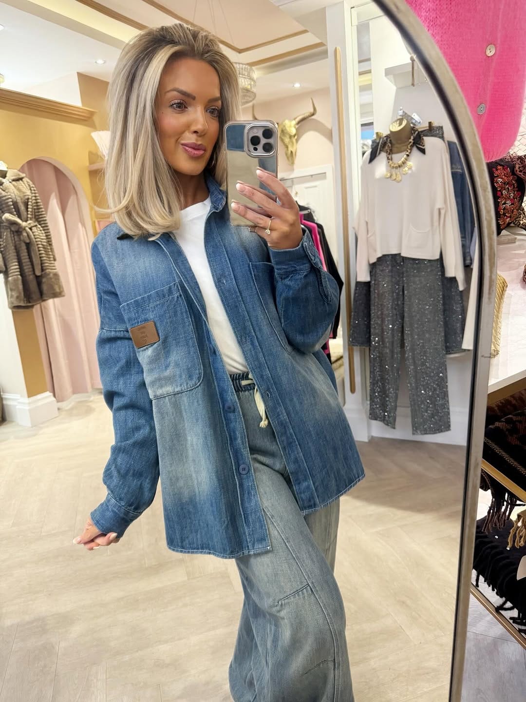Post 7 by Bella Mella Clothing Boutique on Instagram (carousel)