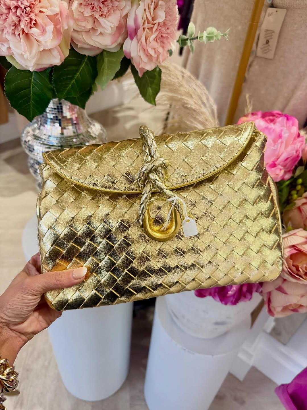 Post 8 by Bella Mella Clothing Boutique on Instagram (carousel)