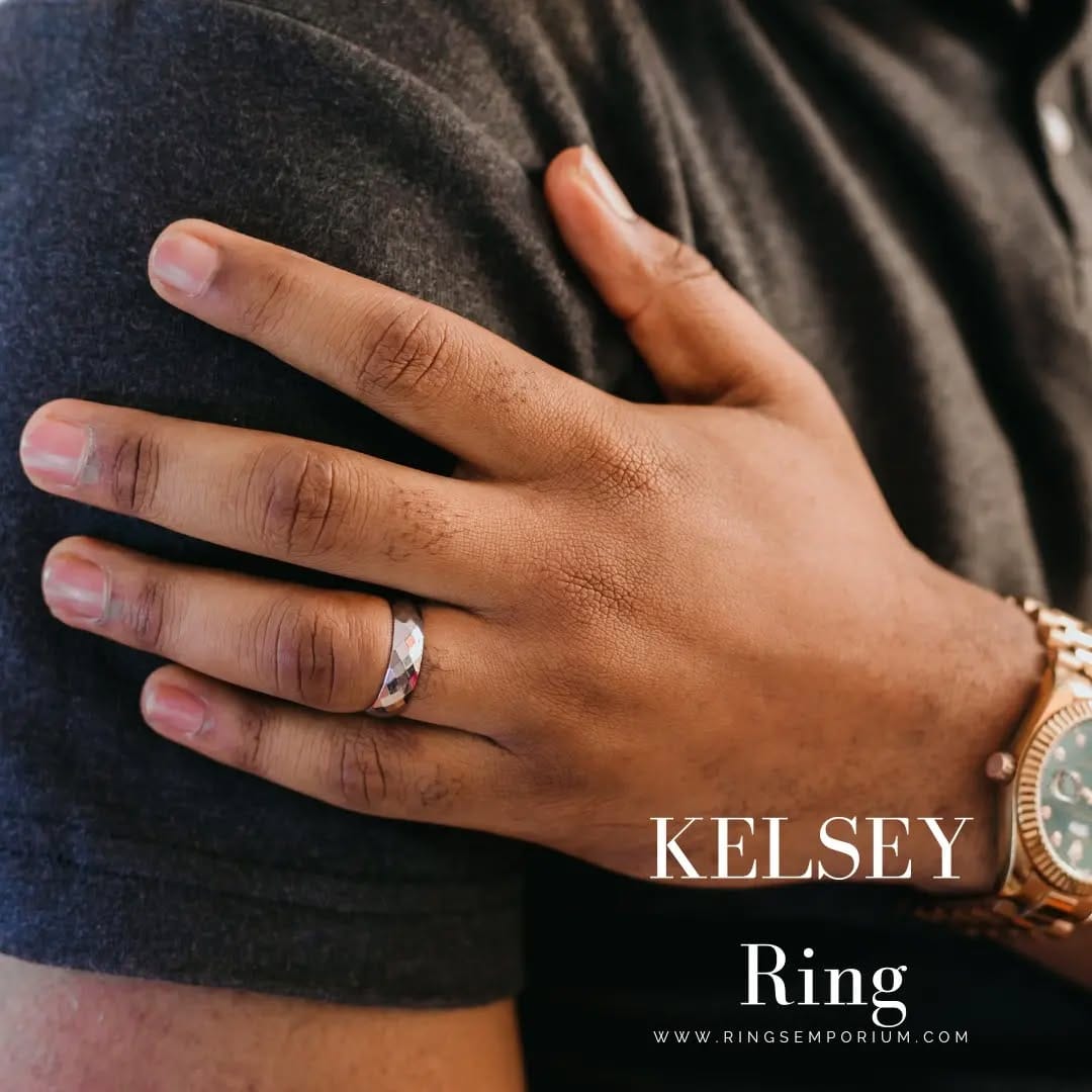 Post 6 by Wedding Rings Jeweler on Instagram (image)