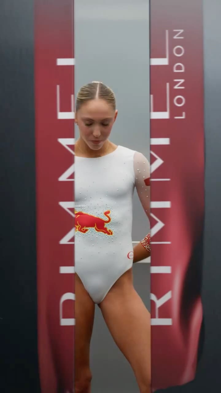 Post 4 by Rimmel London💄 on Instagram (video)