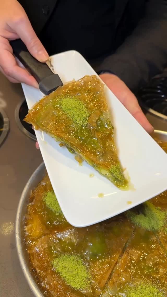 Post 7 by Emrah Zülkadiroğlu on Instagram (video)