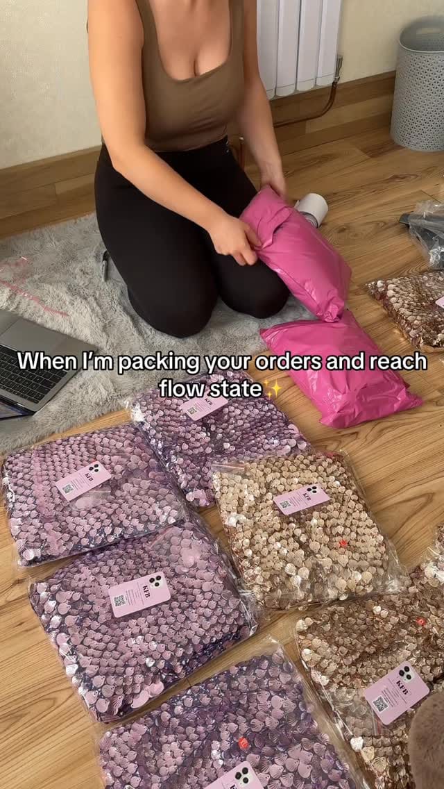 Post 3 by Kat’s Boutique 💖 on Instagram (video)