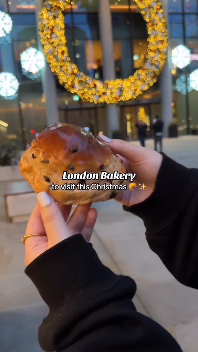 Post 2 by Aux Merveilleux De Fred London on Instagram (video)