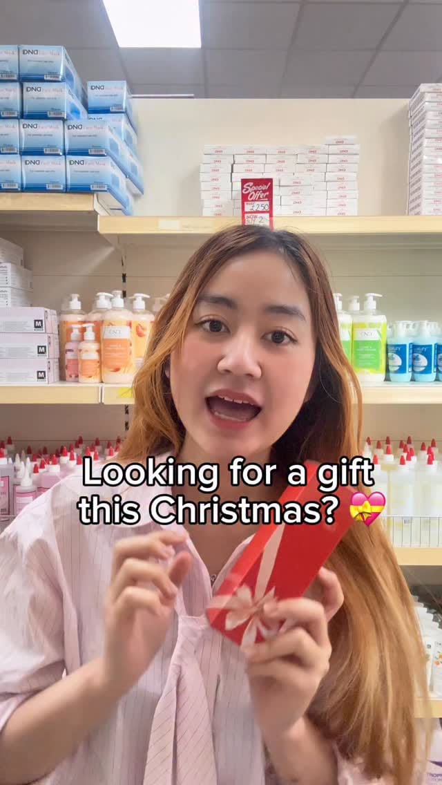 Post 8 by Hollywood Nails Supply on Instagram (video)