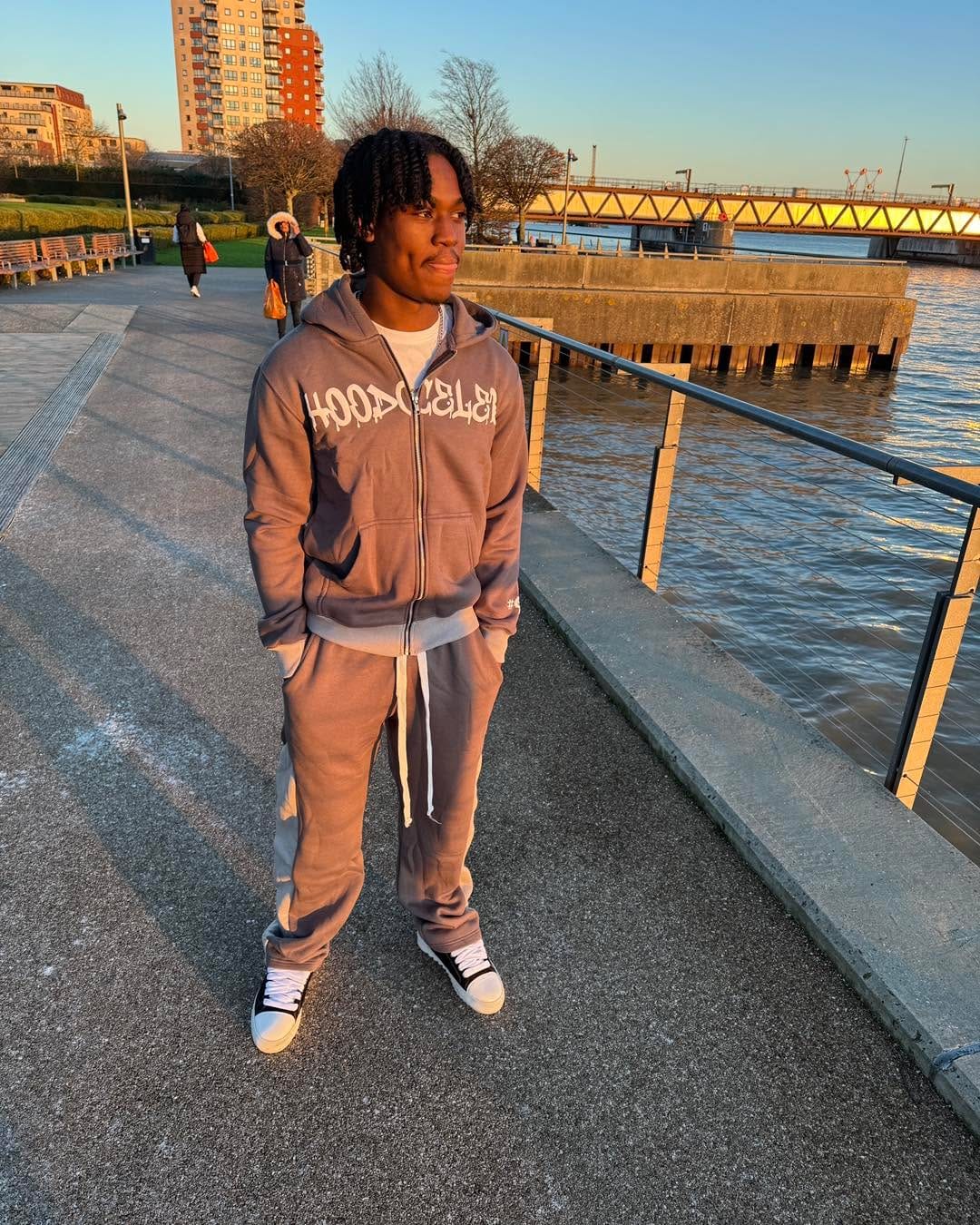 Post 4 by HoodCeleb™️ on Instagram (carousel)