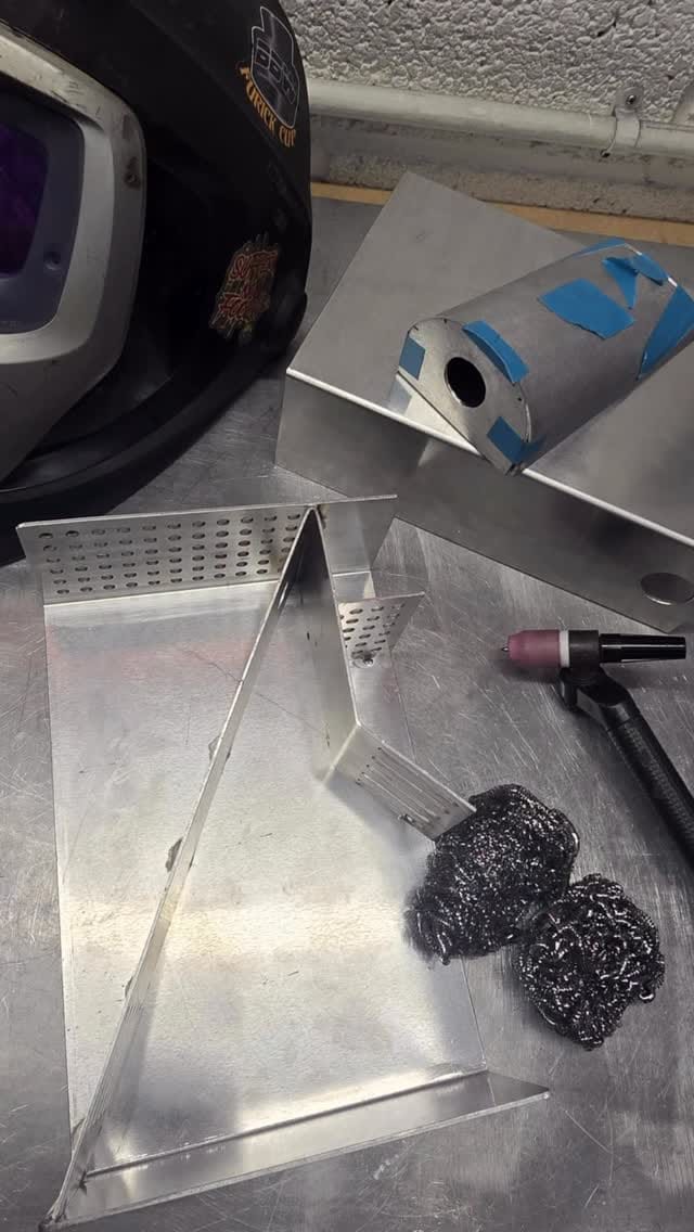 Post 7 by Alex Boucher @ The Car Kitchen on Instagram (video)