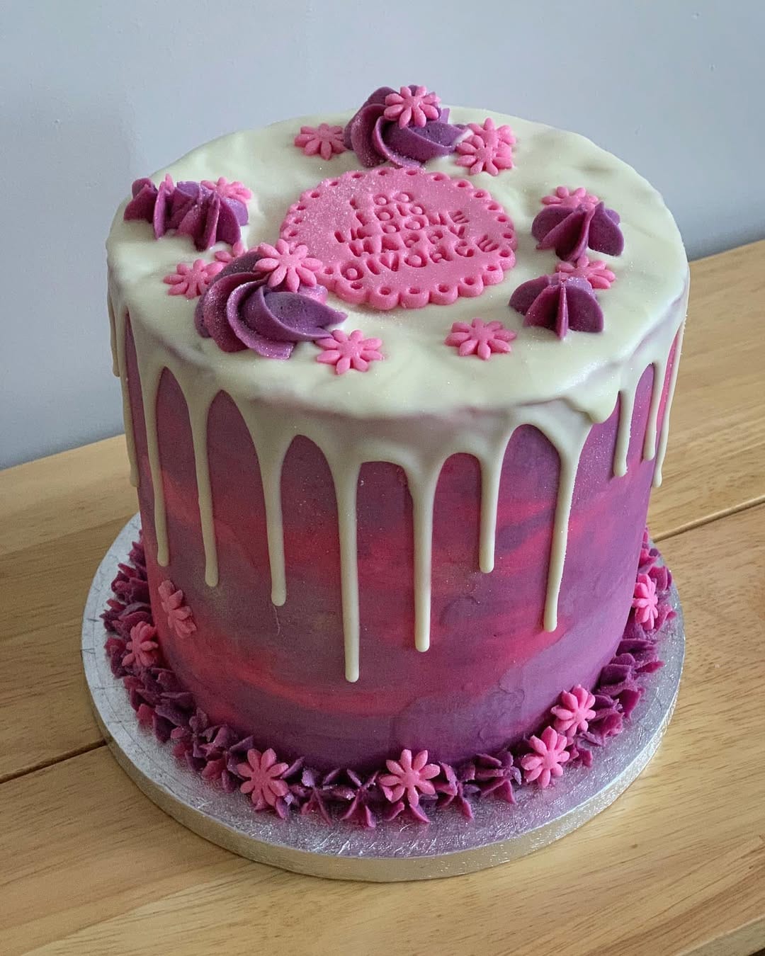 Post 10 by Baked by Rach on Instagram (image)