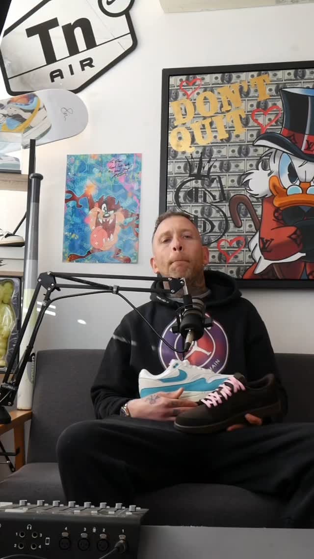 Post 6 by FLANS KICKS on Instagram (video)