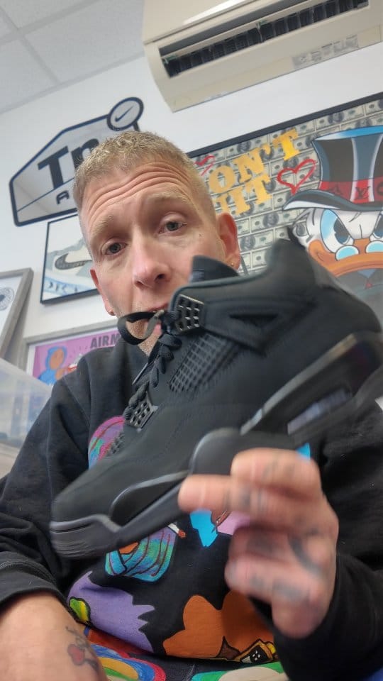 Post 1 by FLANS KICKS on Instagram (video)