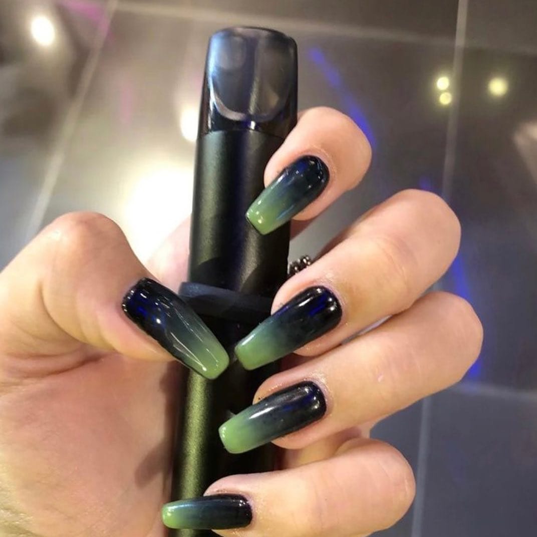 Post 4 by Nanilonails on Instagram (image)
