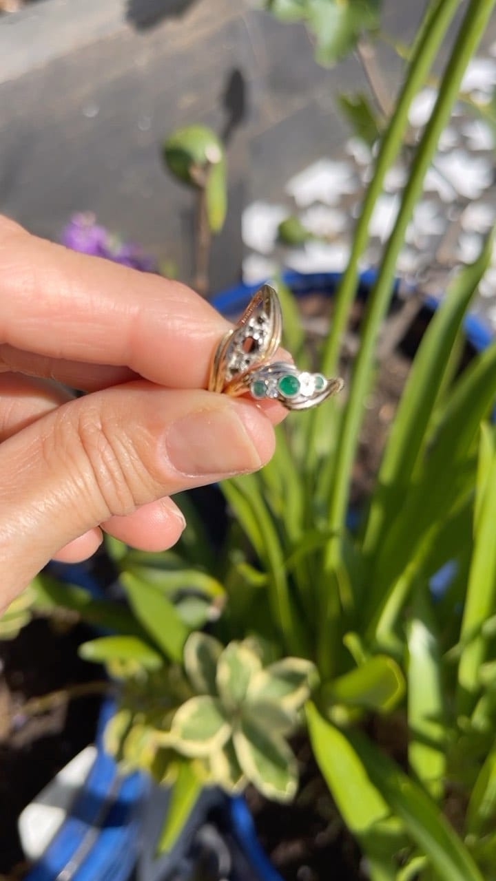 Post 10 by Bijoux Jewels on Instagram (video)
