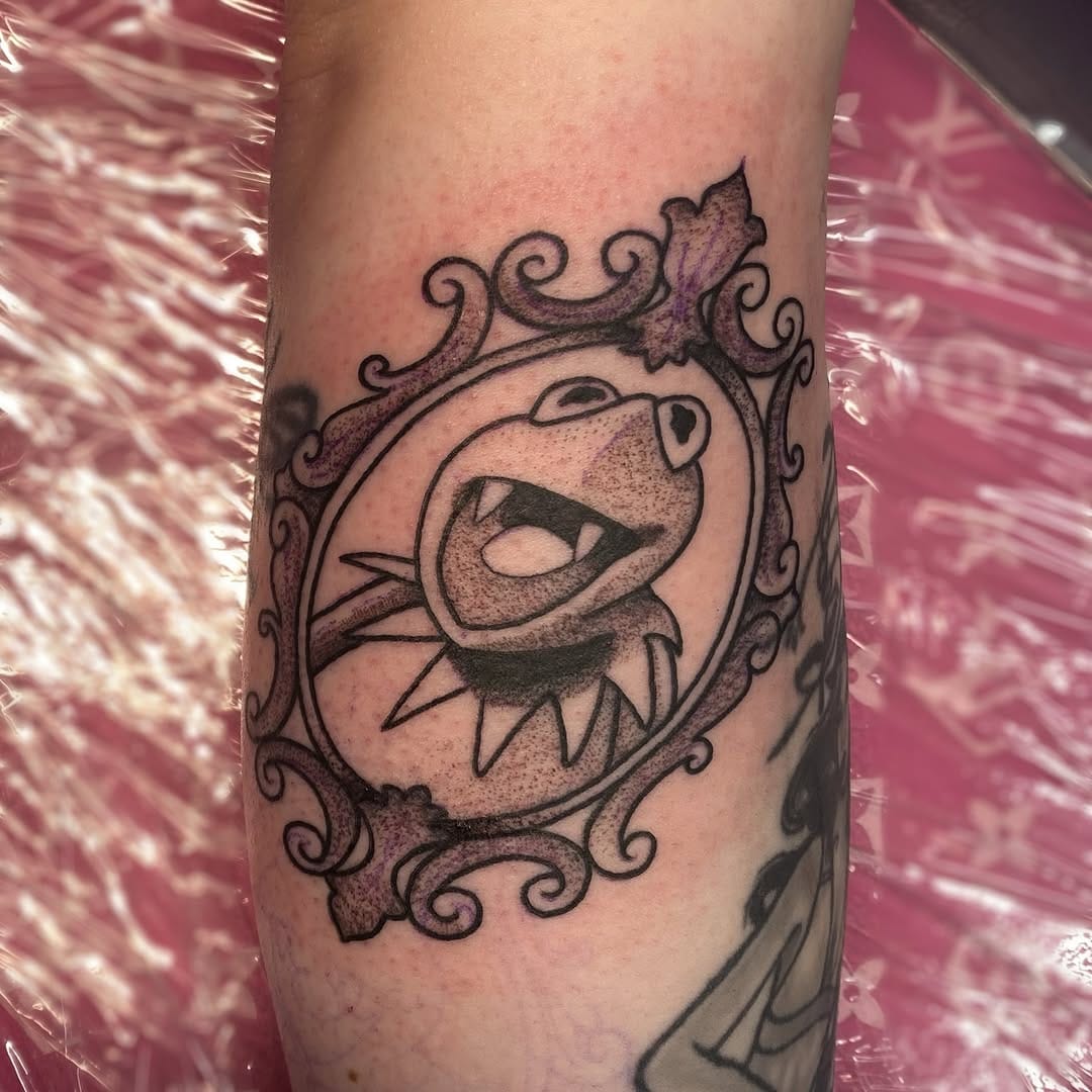 Post 2 by Emma on Instagram (image)