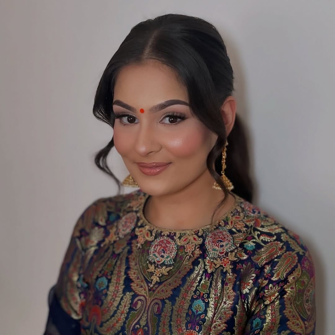 Post 1 by BRIDAL & PARTY HAIR & MAKEUP on Instagram (image)