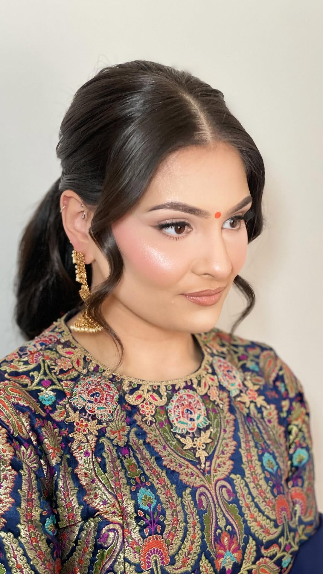 Post 3 by BRIDAL & PARTY HAIR & MAKEUP on Instagram (video)