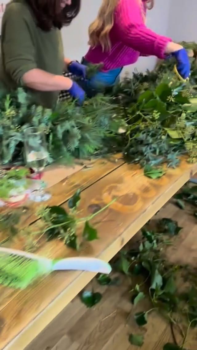 Post 6 by Lakes & Rivers Flower Farm on Instagram (video)
