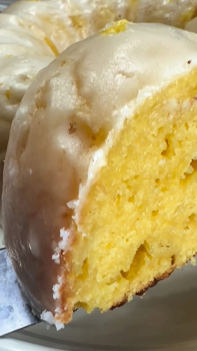 Post 3 by GlassyBrownCookies ® on Instagram (video)