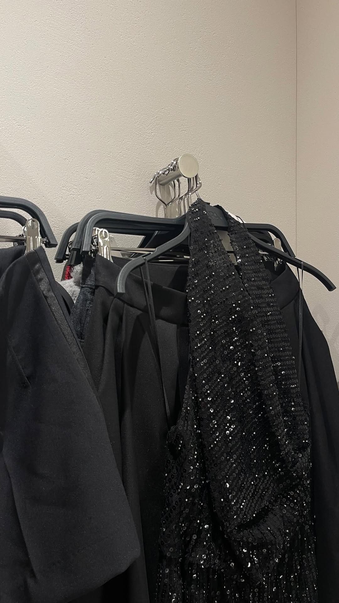 Post 3 by Wardrobe Experts & Personal Styling | Glasgow on Instagram (video)