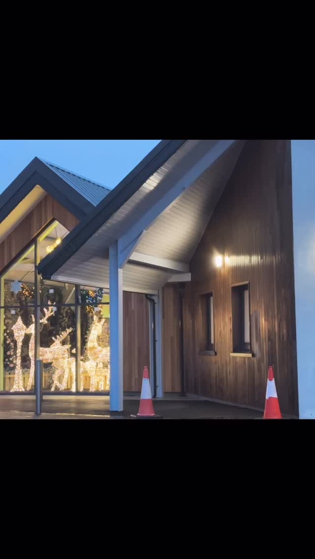 Post 8 by Hanleys of Cork on Instagram (video)