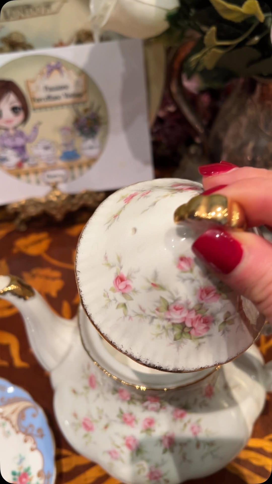 Post 2 by Negozio Vintage & Antiquariato on Instagram (video)