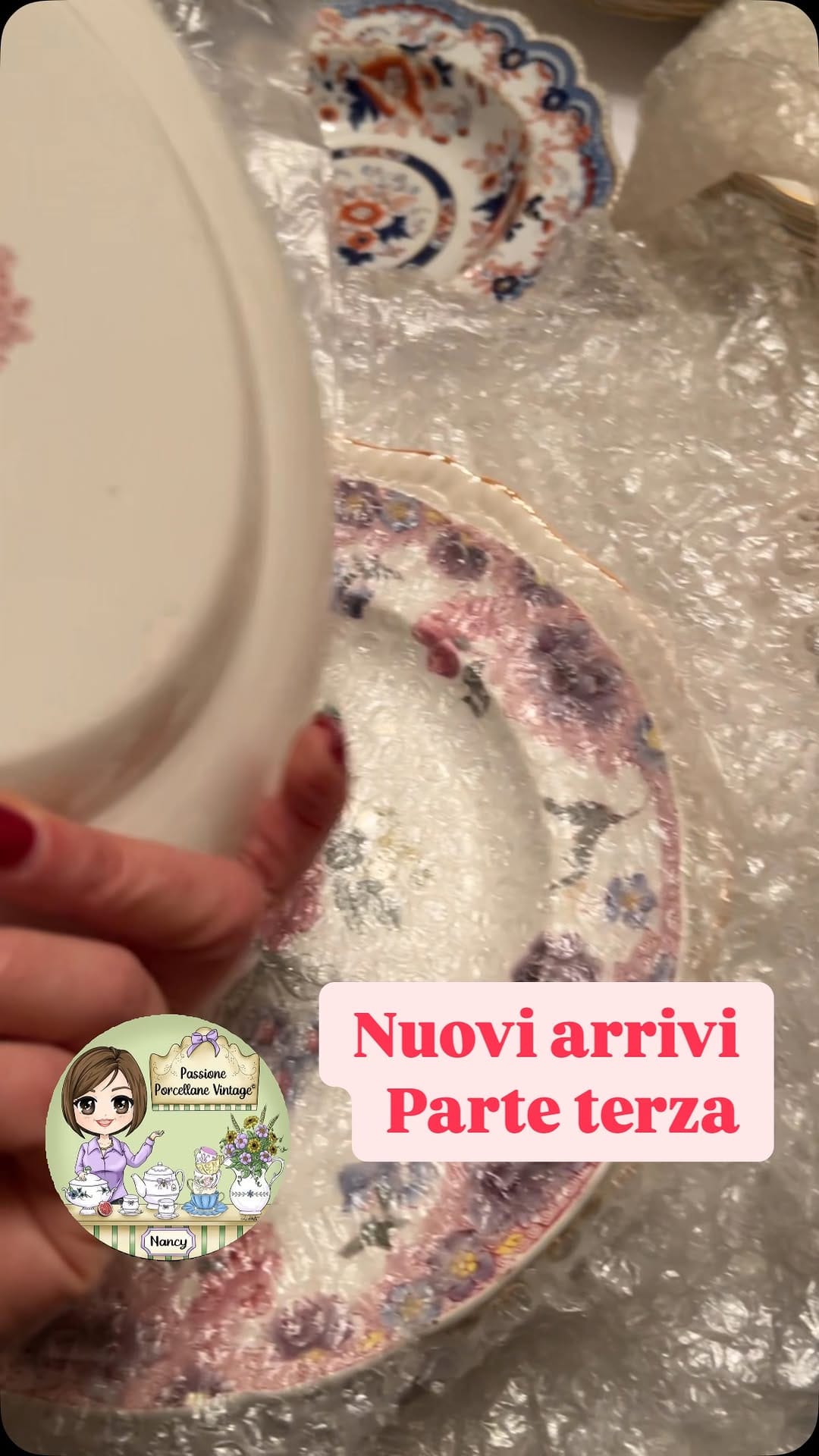Post 3 by Negozio Vintage & Antiquariato on Instagram (video)