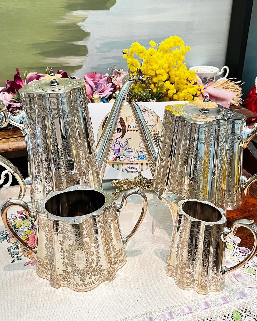 Post 9 by Negozio Vintage & Antiquariato on Instagram (image)