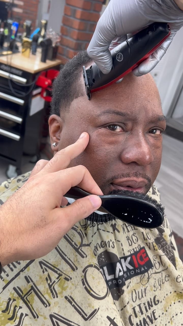 Post 5 by Caribbean barbershop on Instagram (video)