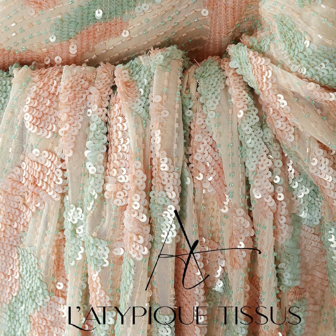 Post 6 by L’atypique Tissus on Instagram (image)