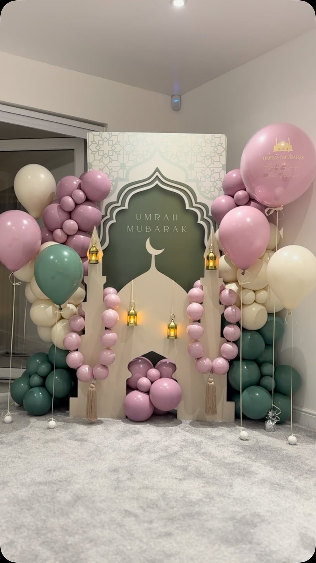 Post 10 by Event Decor & Balloons by Zeni on Instagram (video)