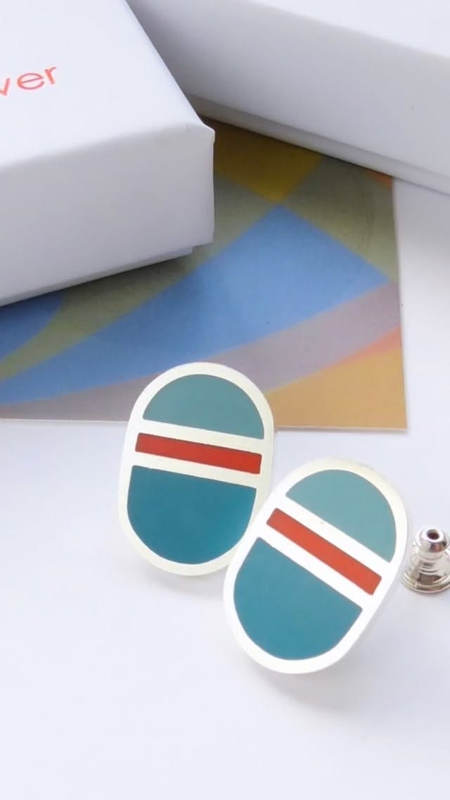 Post 5 by Su Trindle at Quercus Silver on Instagram (video)