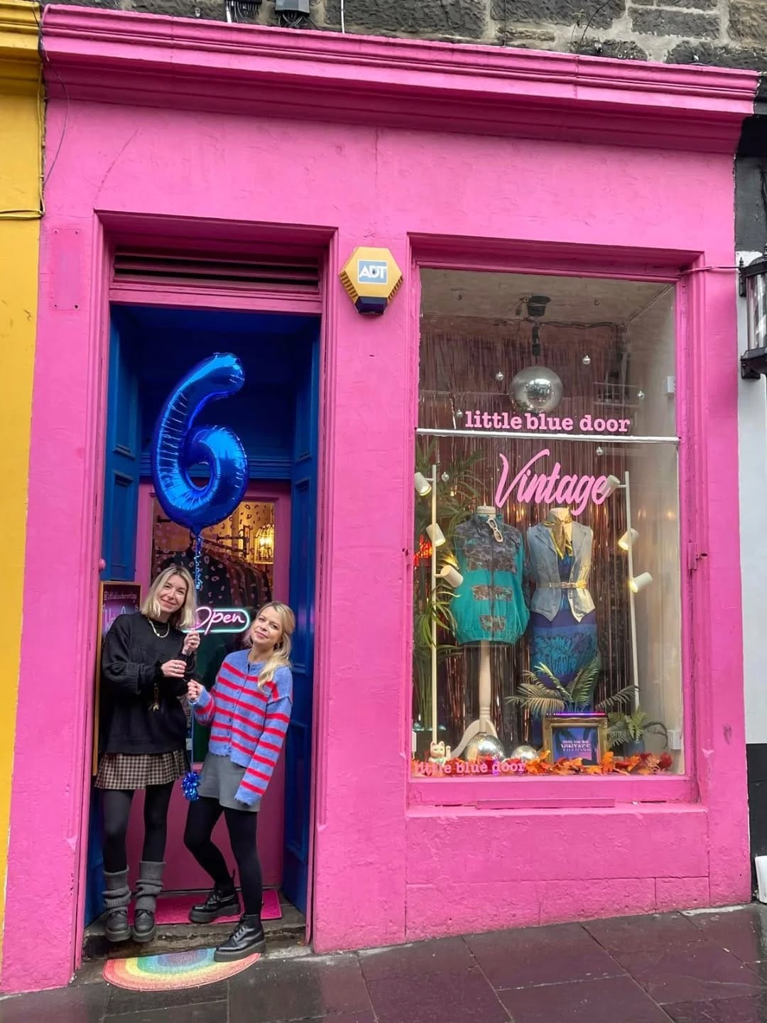 Post 5 by little blue door vintage on Instagram (image)