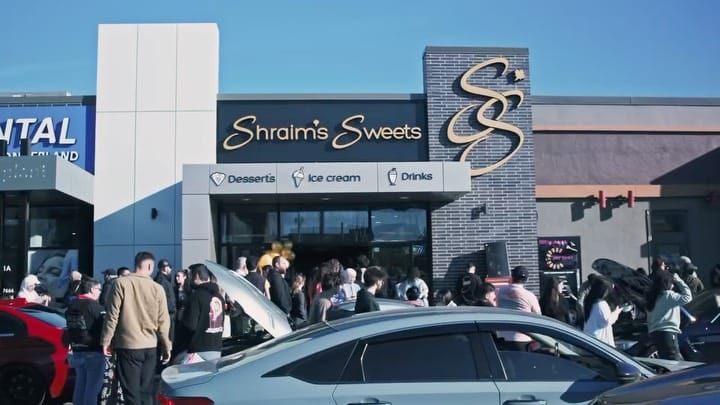 Post 8 by Shraim’s Sweets on Instagram (video)