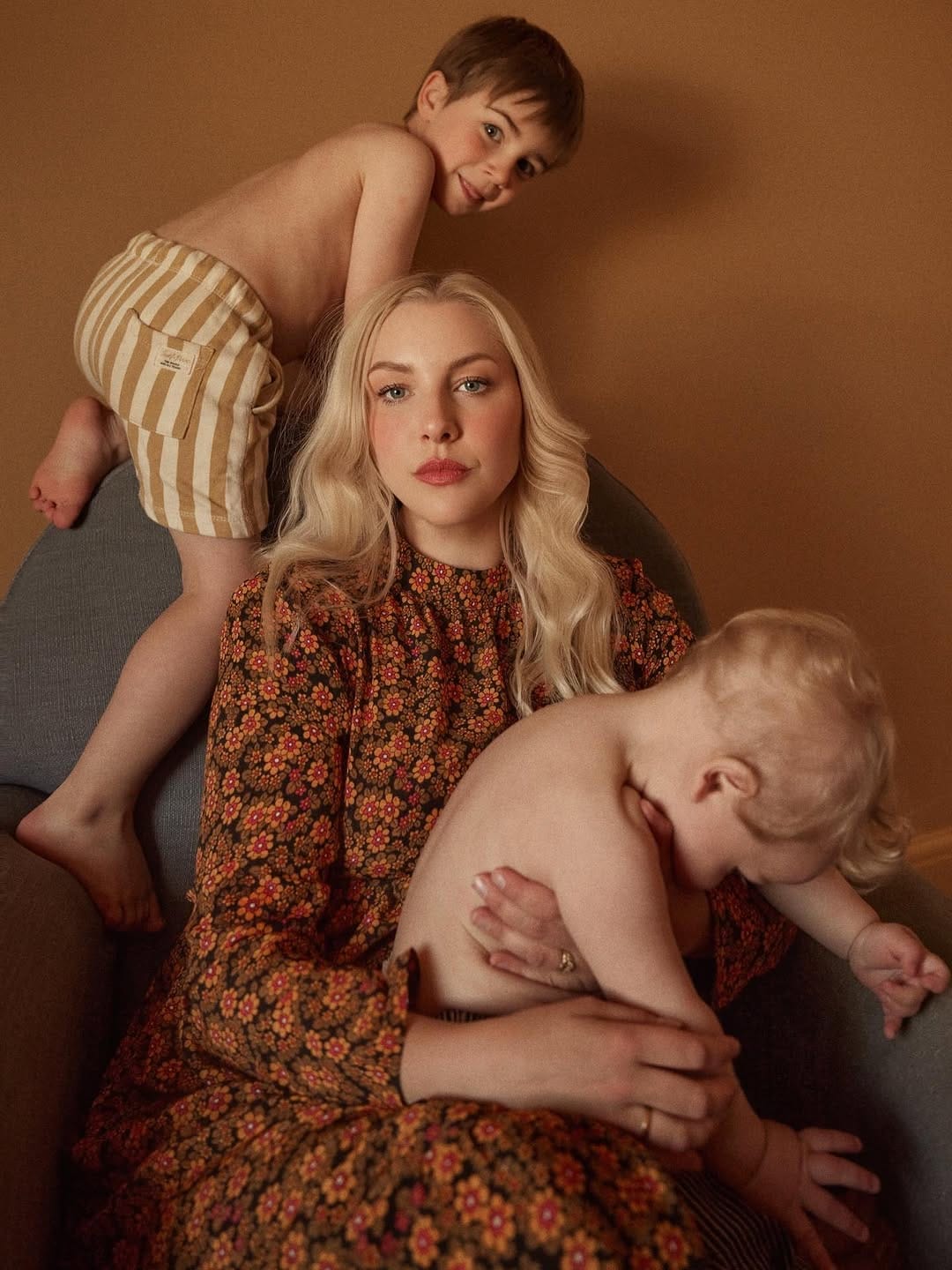 Post 1 by Ella Nash / Kent & london family and maternity photographer on Instagram (carousel)