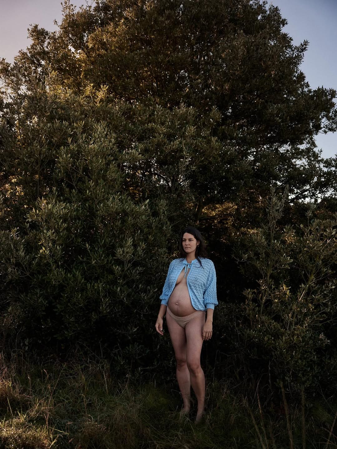 Post 4 by Ella Nash / Kent & london family and maternity photographer on Instagram (carousel)