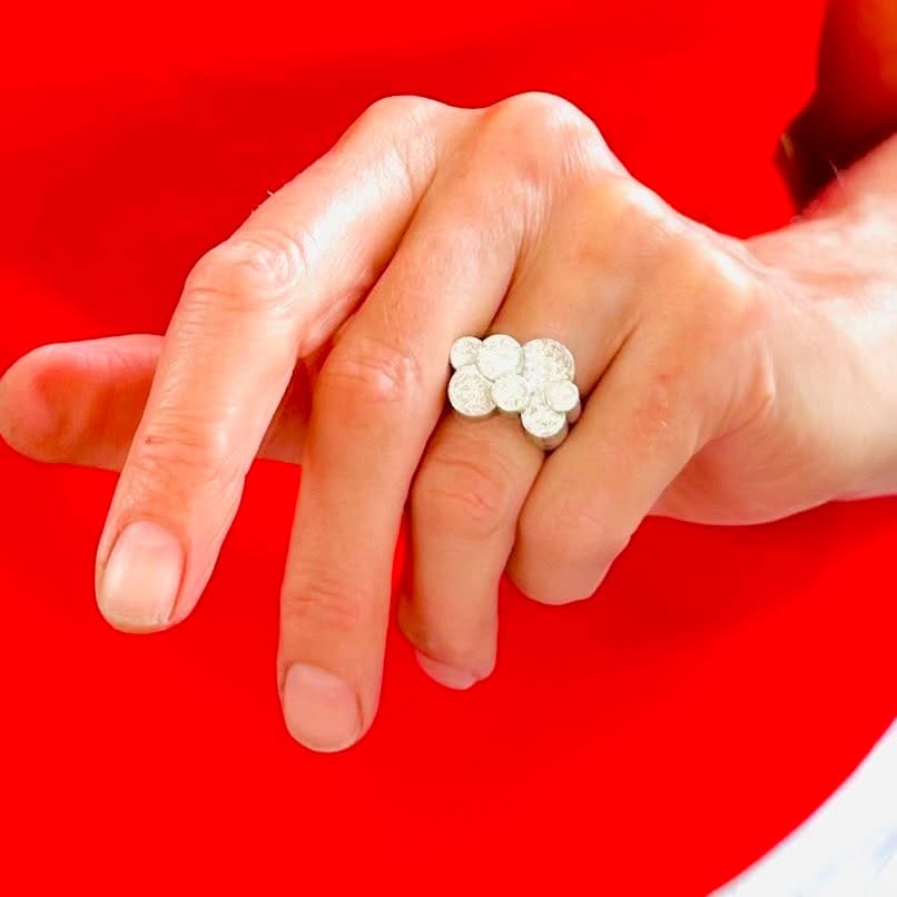 Post 9 by Sculptural Jewellery on Instagram (image)
