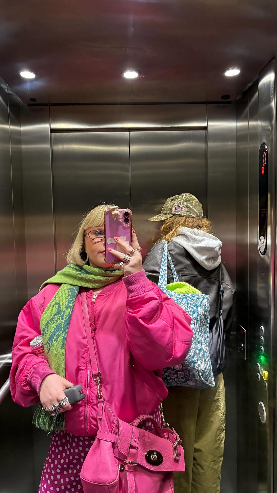 Post 10 by anna watson🍓🌈🦔 on Instagram (video)