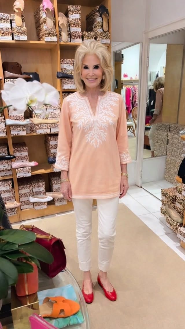 Post 3 by Island Cashmere on Instagram (video)