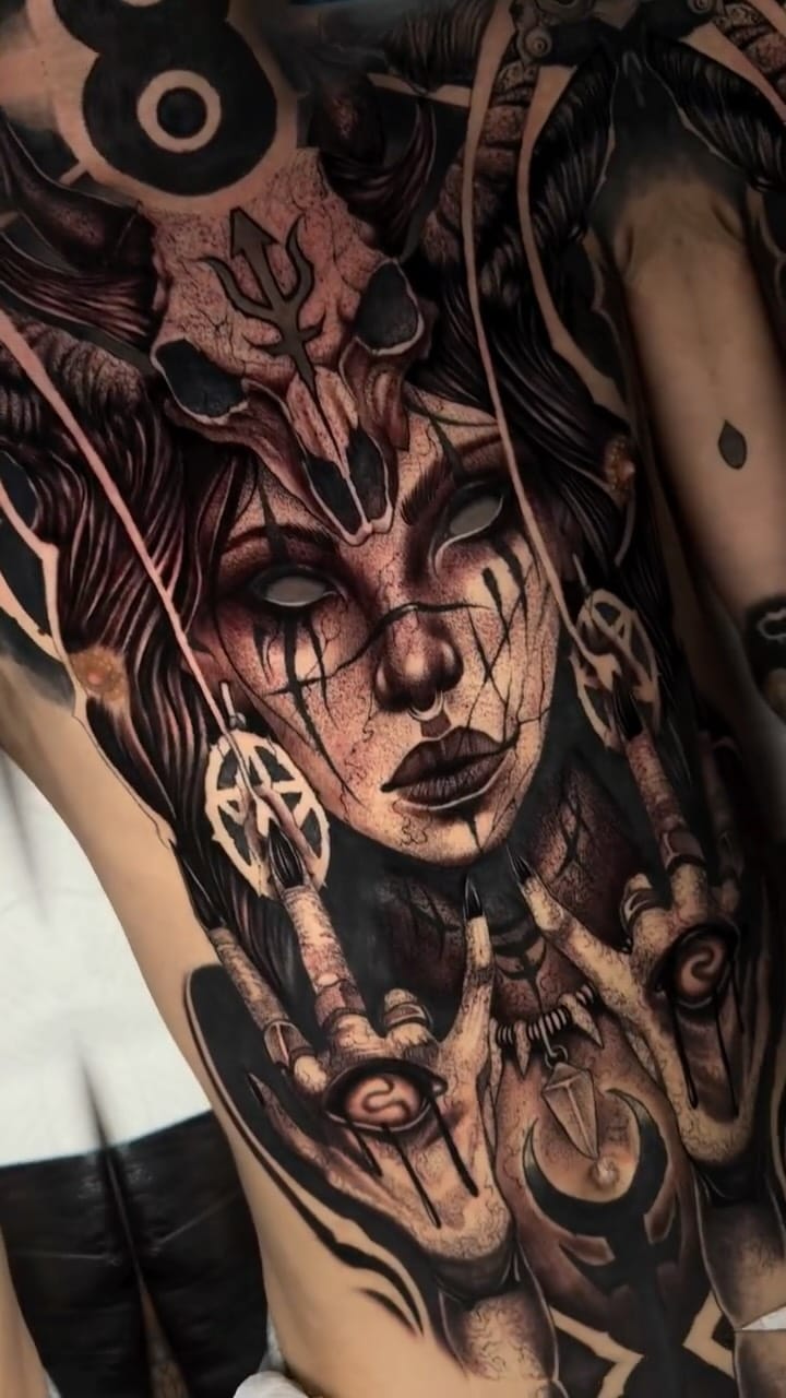Post 7 by ◾️DARKSTYLE TATTOOS◾️ on Instagram (video)