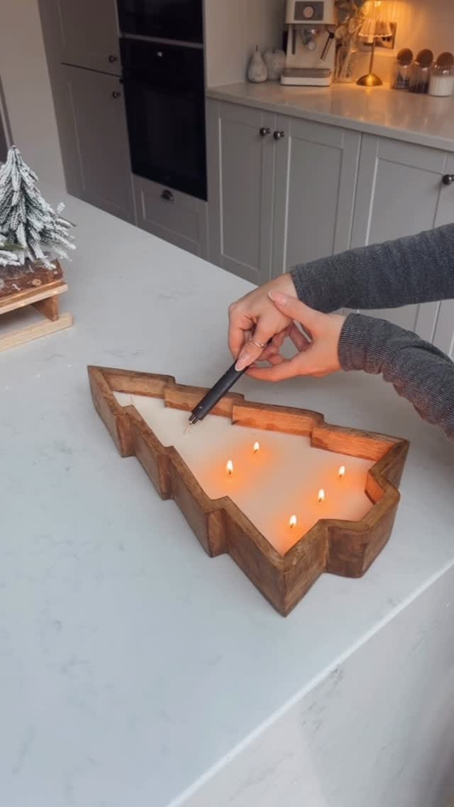 Post 7 by 𝐇𝐚𝐫𝐫𝐢𝐞𝐭 on Instagram (video)