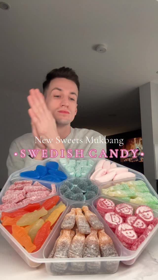 Post 1 by Pick 'n' Mixtures on Instagram (video)